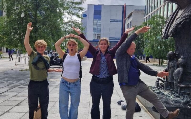 Leeds: City Walking Tour & Exploration Game - Who Will Love This Tour?