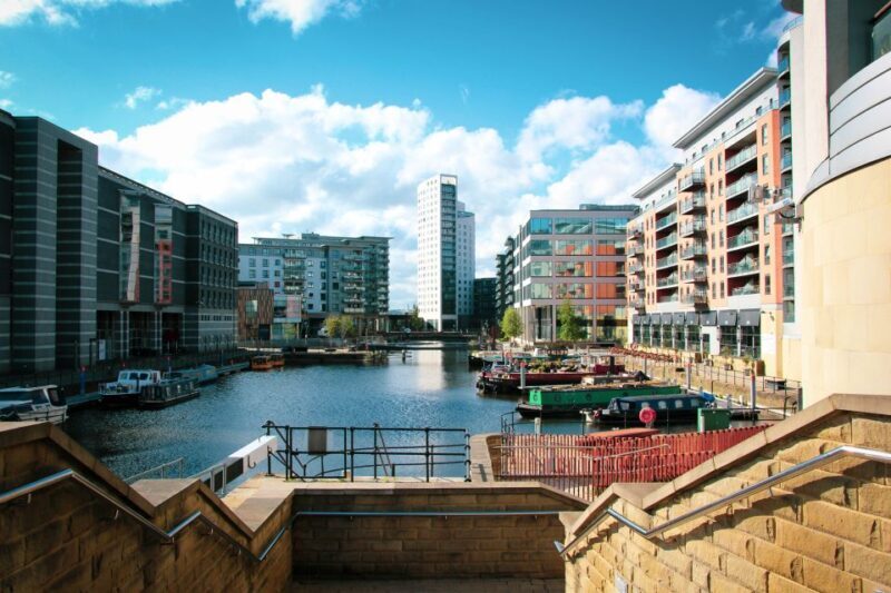 Leeds: Daily Guided City Center Walking Tour (10:30am) - Key Points
