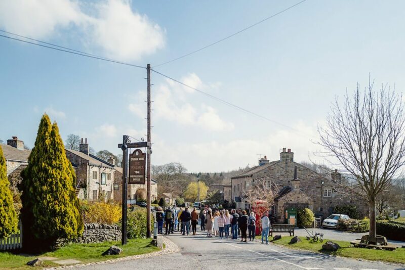 Leeds: Emmerdale Village Set Guided Tour - Key Points