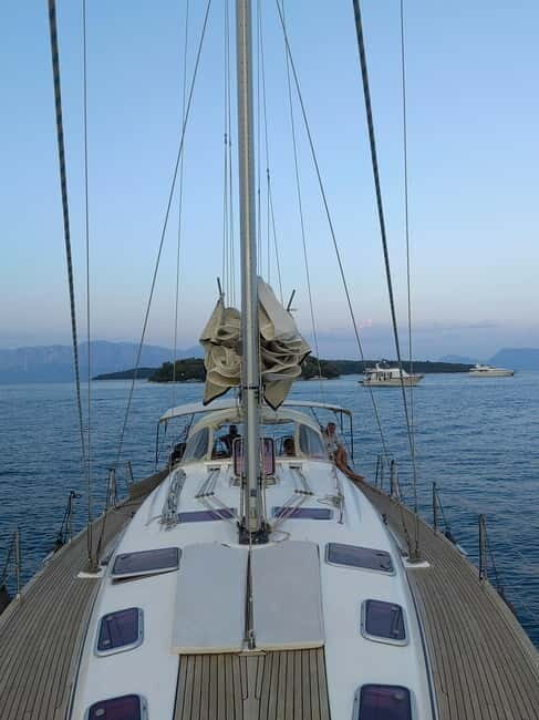 Lefkada: Private Sailboat Rental with Skipper - Lefkada: Private Sailboat Rental with Skipper — A Comfortable Blend of Adventure and Relaxation