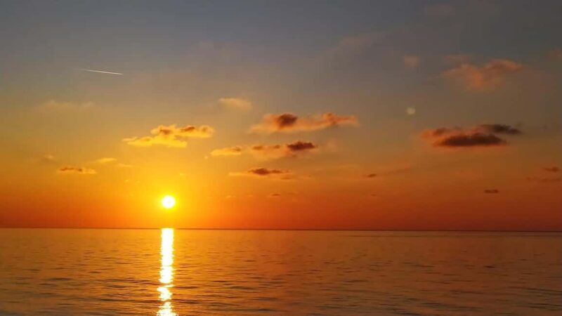 Lefkada: Sunset Cruise with Swimming &Local Wine in Meganisi - Lefkada: Sunset Cruise with Swimming & Local Wine in Meganisi