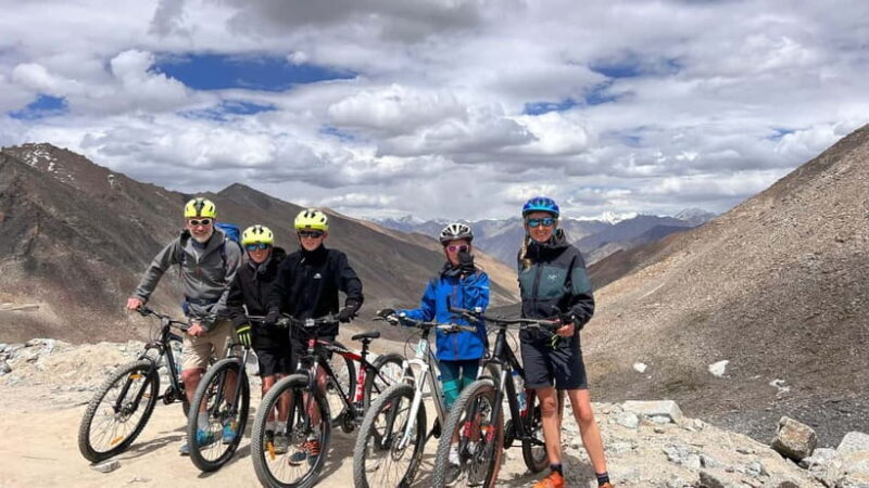 Leh: Downhill Mountain Biking from Khardong La Top - The Ride From Khardong La to Leh: A Deep Dive