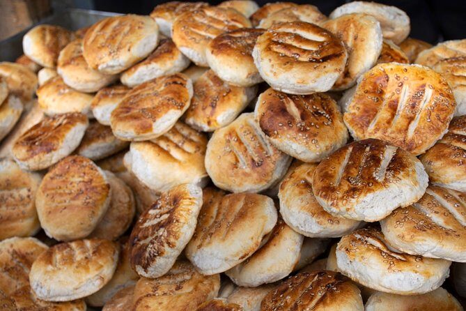 Leh Food Crawl (2 Hours Guided Food Tasting Tour) - Key Points