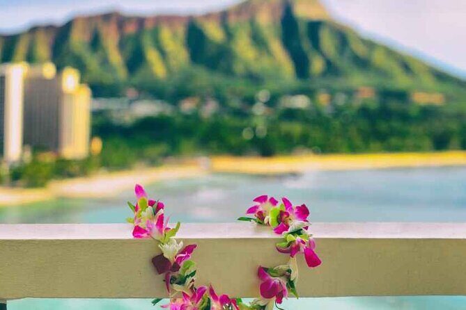 Lei Greeting Private Transfer Arrival HNL Airport to Waikiki - Key Points