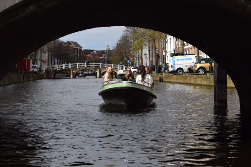 Leiden: Electric Boat Rental - A Detailed Look at the Leiden Electric Boat Rental Experience