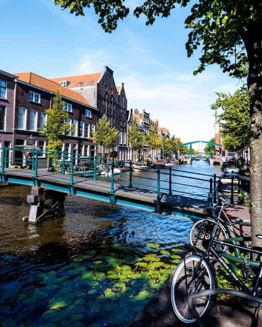 Leiden: Walking City Tour with Live guide - FAQs