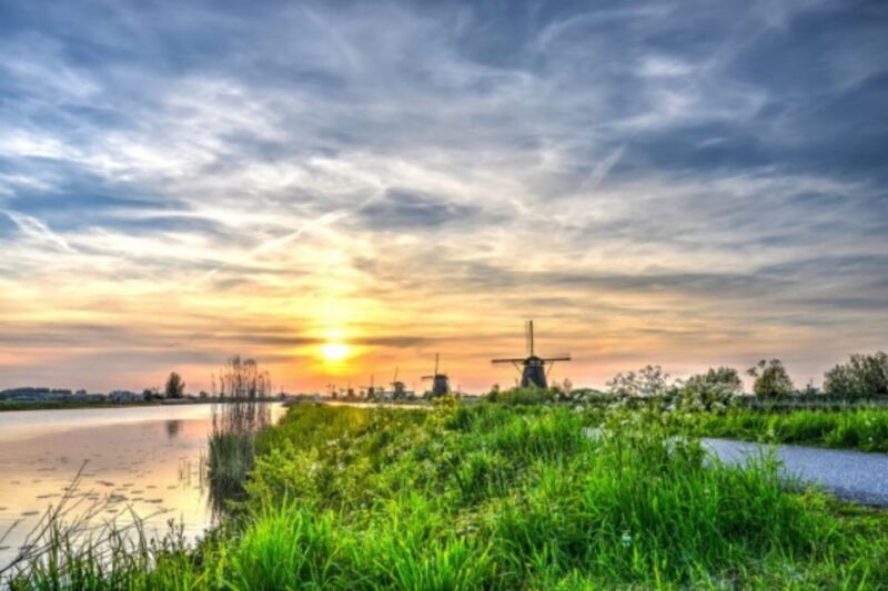 Leiden: Windmill and Countryside Cruise near Keukenhof - A Scenic Journey Through the Dutch Countryside