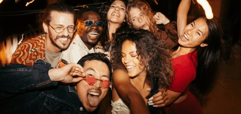 Leipzig: Bar and Club Tour with Free Shots and VIP Entry - Leipzig: Bar and Club Tour with Free Shots and VIP Entry