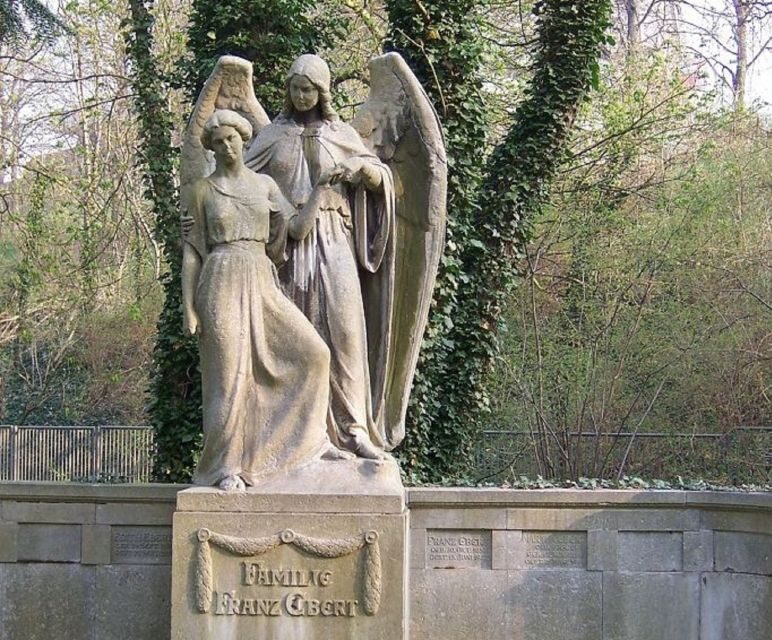 Leipzig: Guided Tour of the Southern Cemetery - FAQ