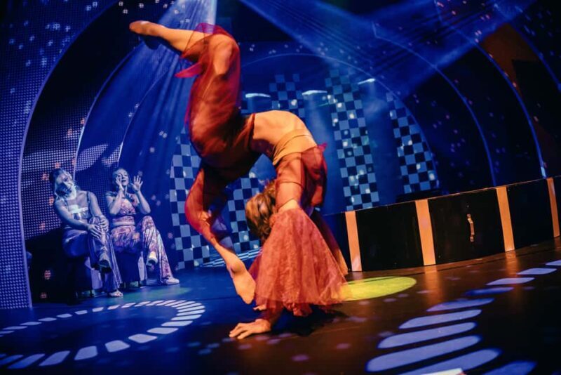 Leipzig: Krystallpalast Varieté | Show DISCO FEVER - The Bottom Line
