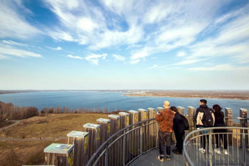 Leipzig: Private bike tour to the Neuseenland with certified guide - FAQs