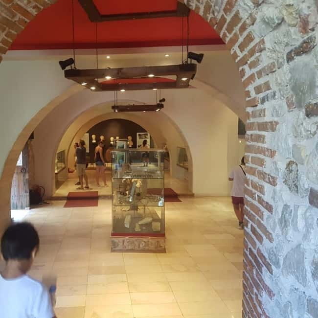 Lekuresi Castle-Blue Eye-Ksamil-Butrint - Authentic Experiences and Authentic Impressions