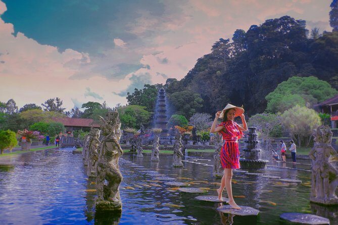Lempuyang Heaven Gate ,water Palace and Tukad Cepung waterfall Tour - FAQ