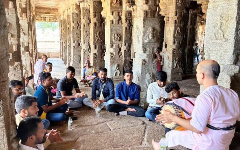 Lepakshi Temple & Adiyogi Statue Day Trip from Bangalore - Starting from Bangalore: Convenience and Comfort