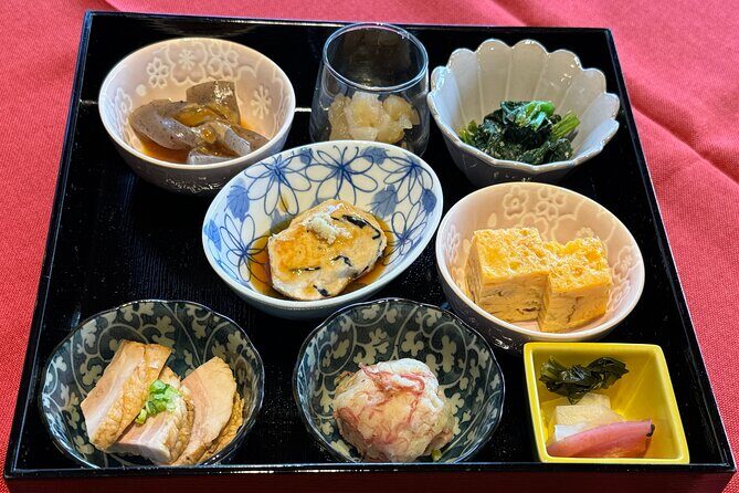 Let's Lunch / YANAKA MADAME HOME / Local Dish & Rice ball Making. - Key Points