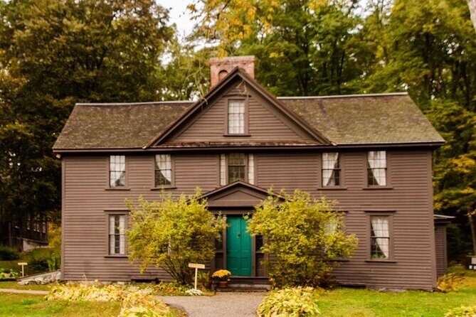 Lexington & Concord Private Guided Tour from Boston, groups 5-6 - A Closer Look at the Lexington & Concord Private Tour