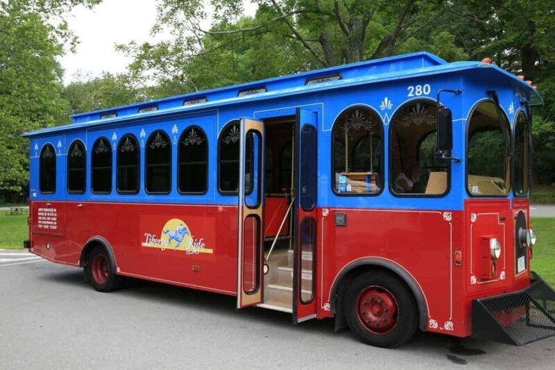 Lexington: Liberty Ride Trolley Tour with Guide - The Guide: The Heart of the Tour