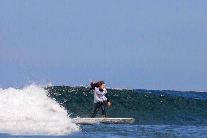 Lezioni di Surf per Beginner e Intermedi (6 persone a istruttore) - Discover Surfin Fun in Corralejo: BeDreamer Surf Lessons for Beginners and Intermediates