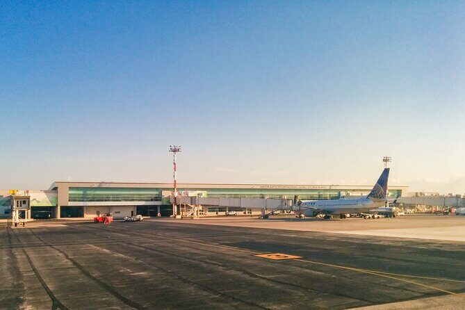 Liberia Int. Airport, Private Shuttle all over Guanacaste ONE WAY or ROUND TRIP - Key Points