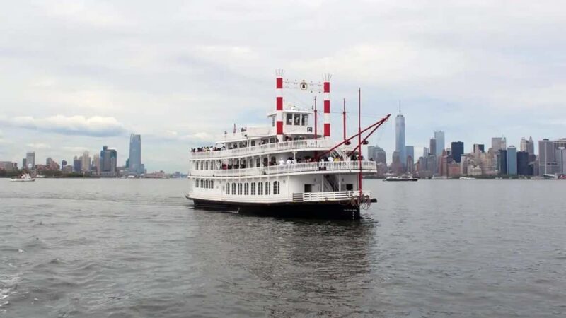Liberty Belle NYC New Year's Eve Party - Key Points