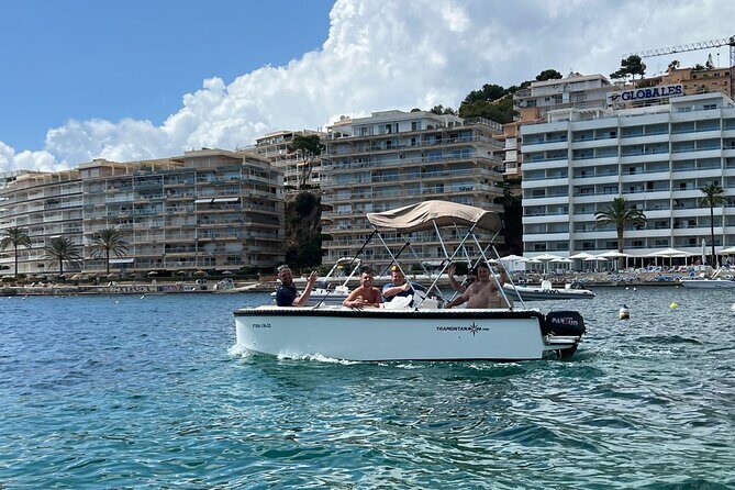 License free boat rental around the coast of santa ponsa - Who Should Consider This Experience?