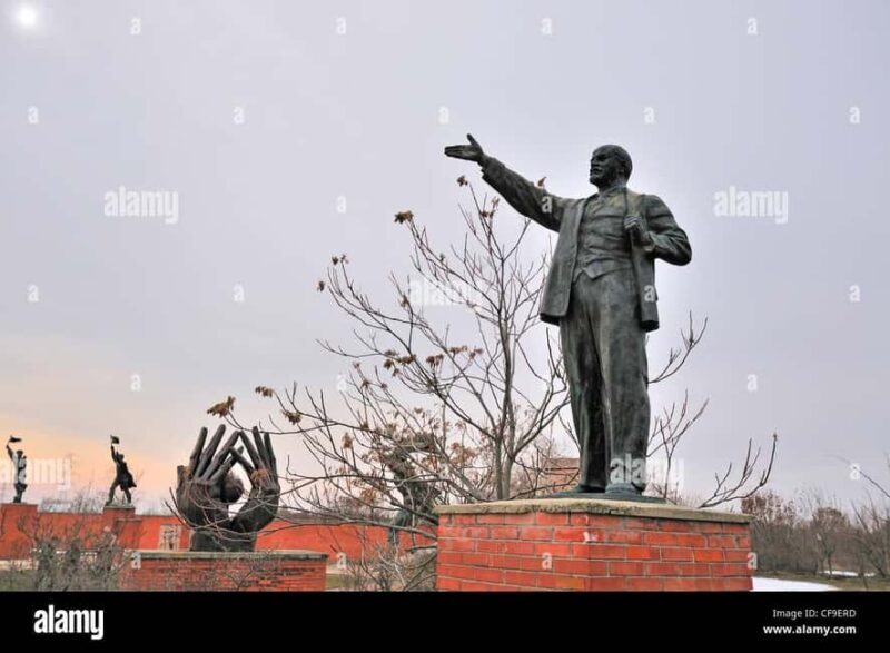 Life Behind the Iron Curtain, the communist Budapest private - A Detailed Look at the Tour Experience