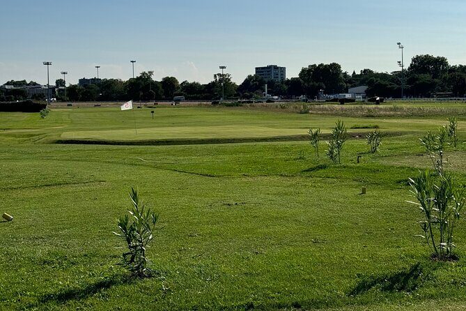 Life-size 18-hole Mini Golf - A Genuine Golf Experience on a Real Course