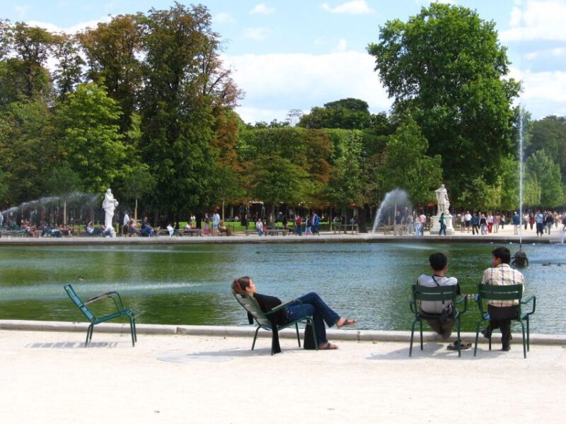 Lifestyle Tour Around the Louvre - A Deep Dive Into the Parisian Luxury Neighborhood