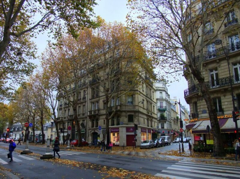 Lifestyle Tour of Saint-Germain-des-Prés - Key Points