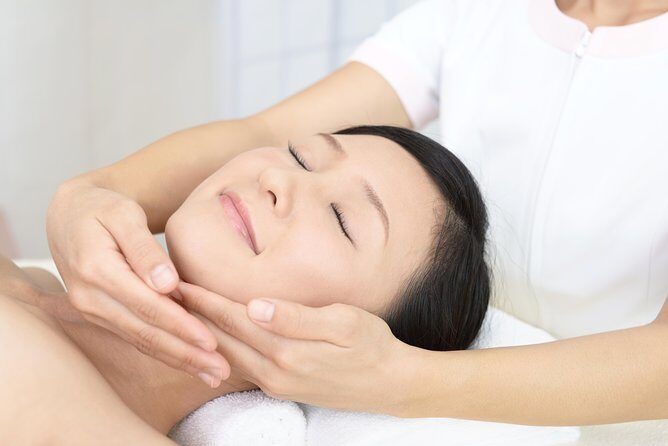 Lifting Facial Massage - by Venus' Secret Spa - Sao Paulo - Key Points