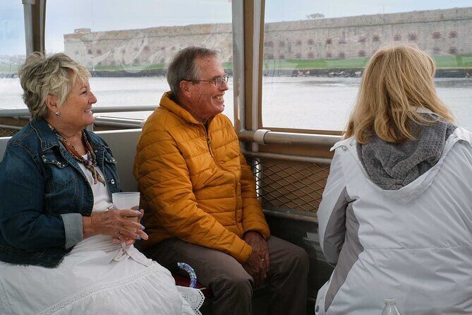 Lighthouse and Mimosa Cruise of Narragansett Bay from Newport - Discover the Charm of Newport from the Water