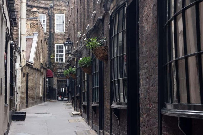 Lights, Camera, London! Movie Locations Walking Tour - FAQ