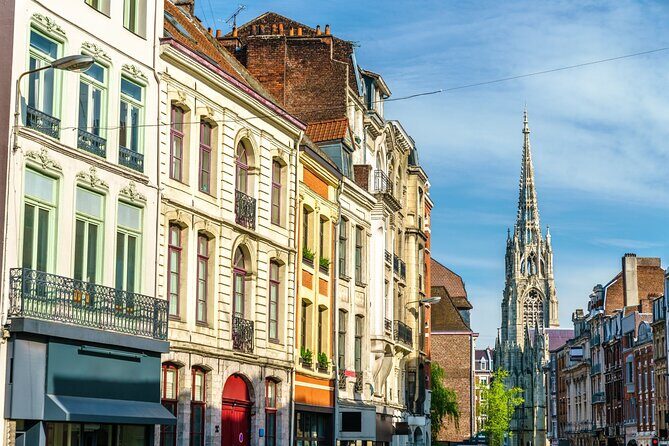 Lille : Private Custom Walking Tour With A Local Guide - Key Points