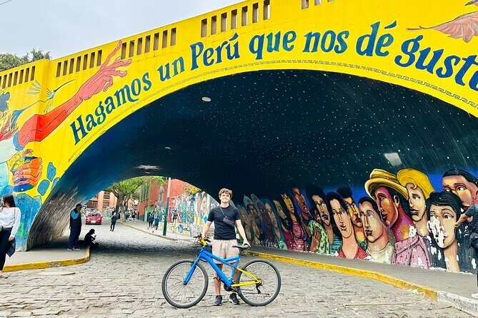 Lima Bike Tour in Miraflores & Barranco - Shared small group - Experience the Best of Lima on a Bike Tour through Miraflores & Barranco