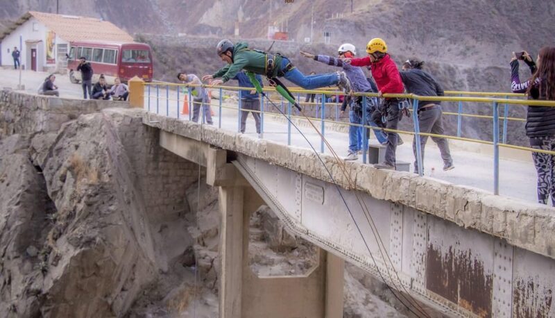 Lima : Canon de Autisha - Explore the Center of the Earth - Lunch and Rest: Recharging for the Afternoon