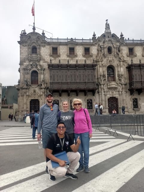 Lima: Historic Center Walking Tour with Pisco Sour Tasting - Discover the Heart of Lima: Historic Center Walking Tour with Pisco Sour Tasting