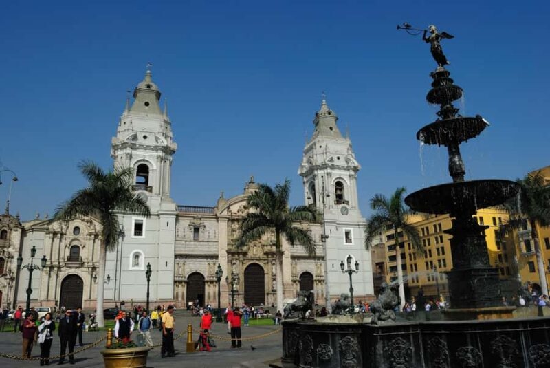 Lima in a Day: Heritage Sites, Larco Museum & illuminations - Who Should Consider This Tour?