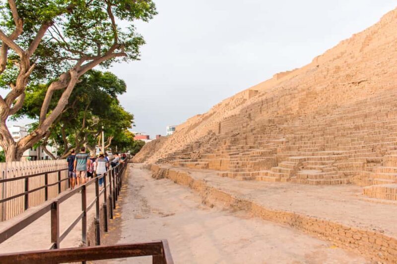 Lima: Private Tour to Huaca Pucllana and Huaca Mateo Salado - Key Points