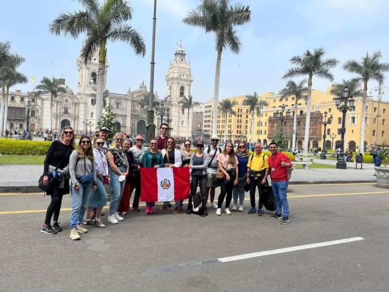 Lima: Tour to the Historic Center, Cathedral and Catacombs of San Francisco - Key Points