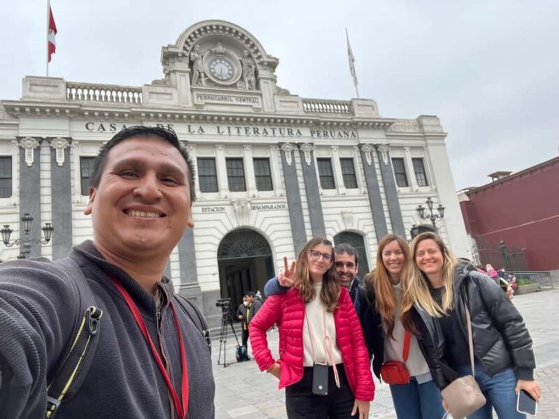 Lima: Tour to the Historic Center, Cathedral and Catacombs of San Francisco - Who Should Consider This Tour?