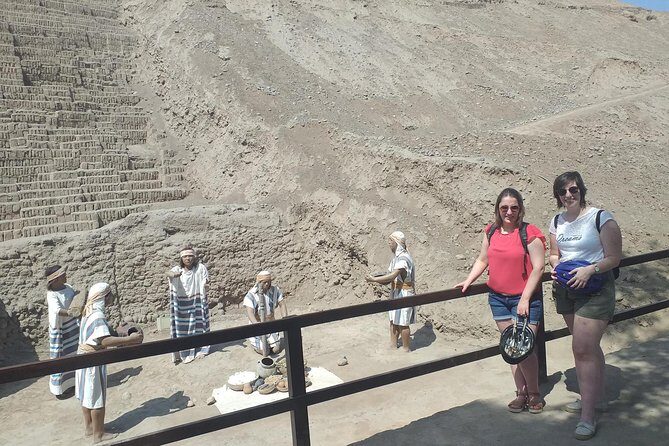 Lima Urban Bike Tour in Miraflores and San Isidro - Visiting Huaca Pucllana