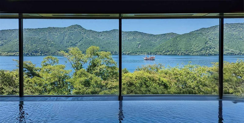 Limited Fireworks Departing from Tokyo: Atami Fireworks Festival & Hakone Shrine One-Day Tour - Small practical details that can save the evening