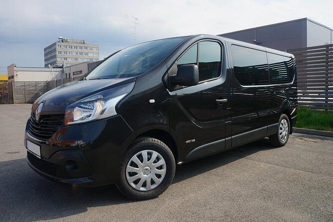 Limo service with English speaking driver - The Details of the Private Transfer Service