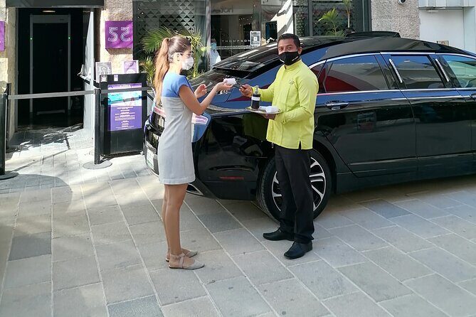 Lincoln Strecth Limousine with Wi Fi on board - Who Will Love This Service?