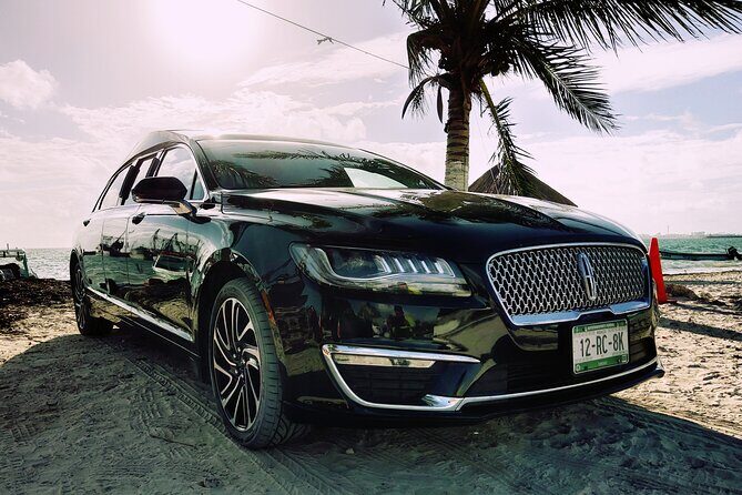 Lincoln Strecth Limousine with Wi Fi on board - Complete Review of the Lincoln Stretch Limousine Transfer in Cancun