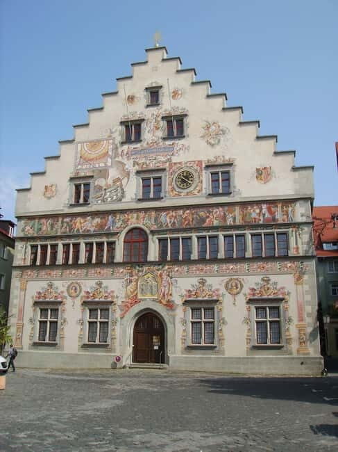 Lindau: Private city tour with wine tasting - The Sum Up