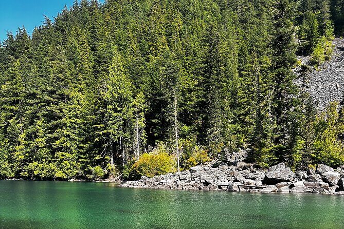 Lindeman and Chilliwack Lakes Sightseeing Tour - Discover Vancouver’s Natural Gems with the Lindeman and Chilliwack Lakes Sightseeing Tour