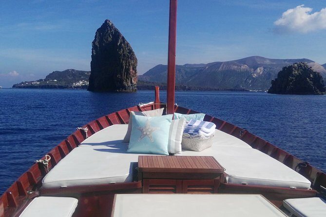 Lipari and Vulcano Private Boat Tour (7 hours) - An In-Depth Look at the Lipari and Vulcano Private Boat Tour