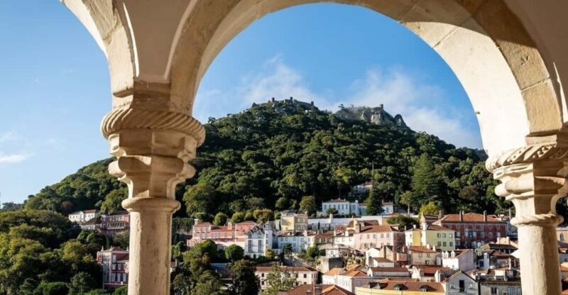 Lisboa: Sintra Full Day Tour with Cascais & Cabo da Roca! - Transportation and Group Dynamics