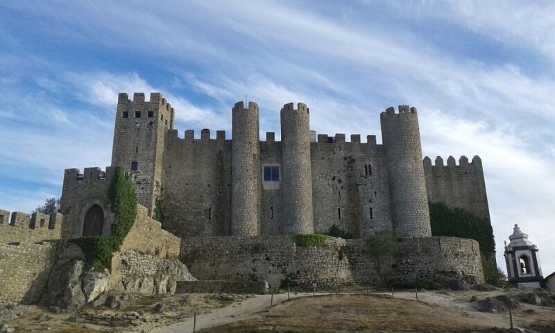 Lisbon: 1-Way Porto Transfer w/Obidos, Nazare & Fatima Stops - Who Is This Tour Best For?